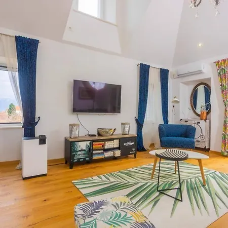 Oskar Apartament Supetar